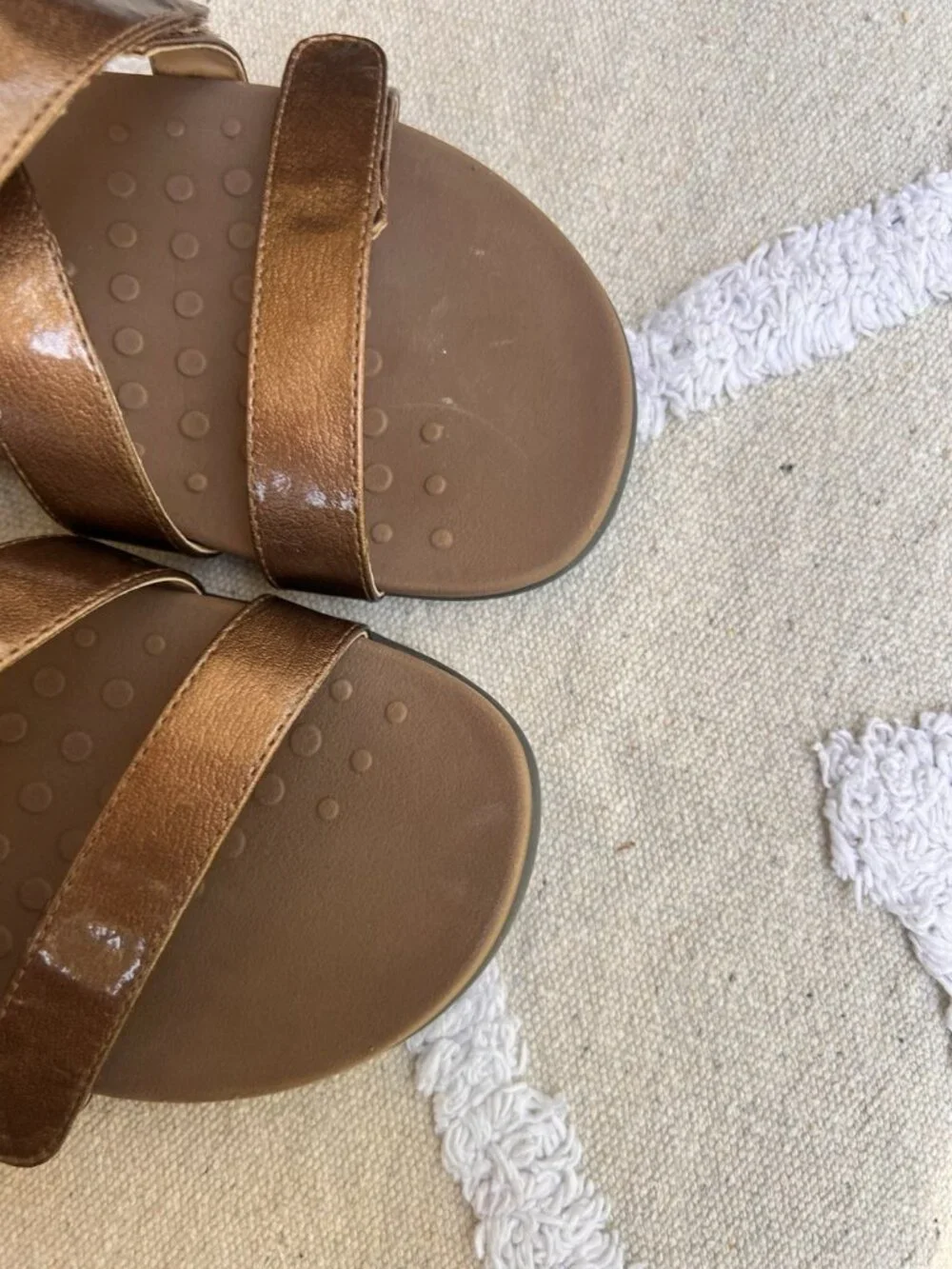 VIONIC 341 Kira Sandals Bronze Size US 10